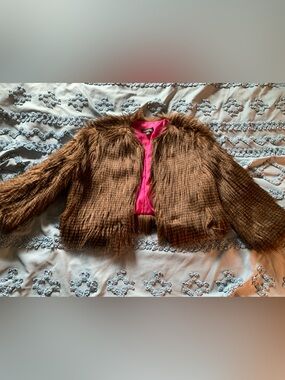 BEBE Vintage Y2K Cropped Brown Faux Fur Jacket with Hot Pink Satin Lining